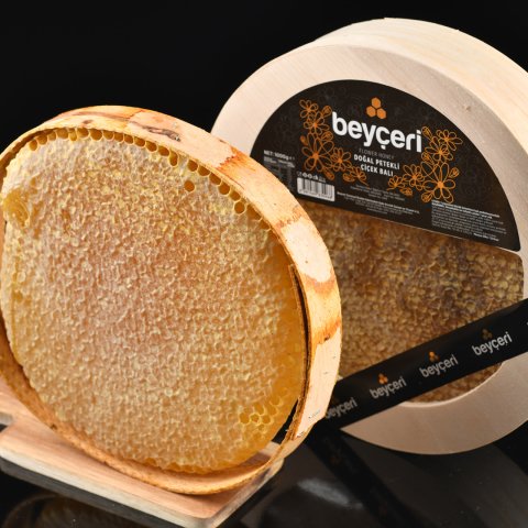 Beyçeri Doğal Petekli Balı 1000gr Ahşap Ambalaj
